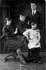 Charlotte-Gladys-Alma-Tivey-and-Family